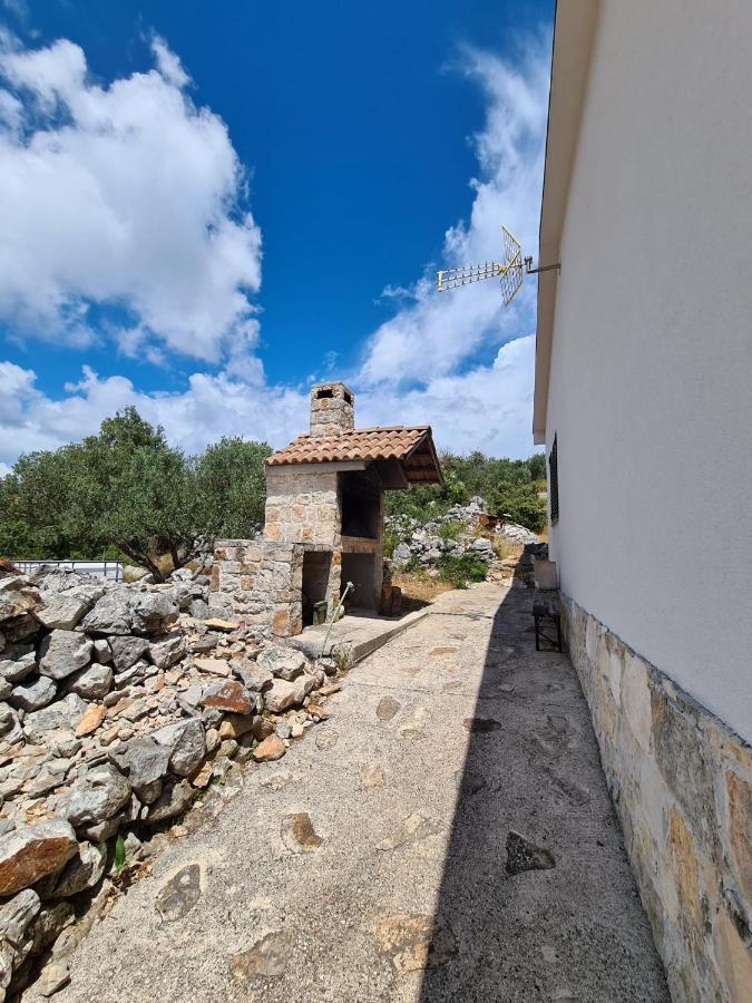 Kuca Za Odmor Buba, Otok Zut Pristanisce Exterior foto
