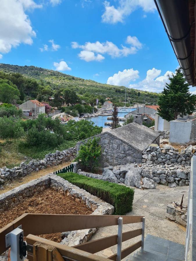 Kuca Za Odmor Buba, Otok Zut Pristanisce Exterior foto