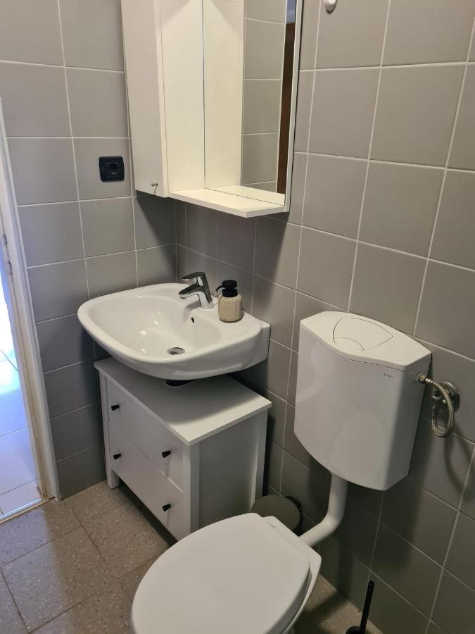 Kuca Za Odmor Buba, Otok Zut Pristanisce Exterior foto